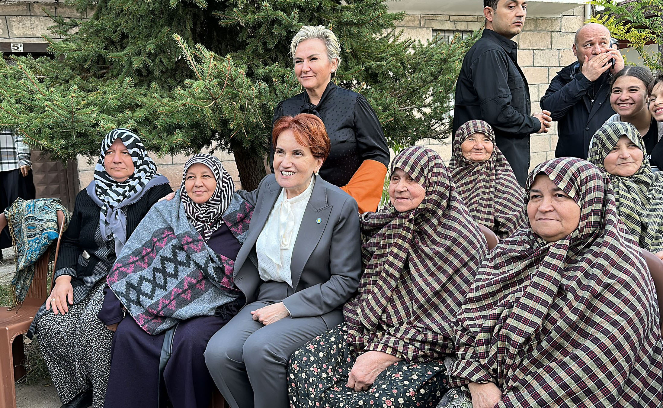 Akşener: Bu ülkeyi yönetebileceğimizi belediye başkanlarıyla ispat edeceğiz