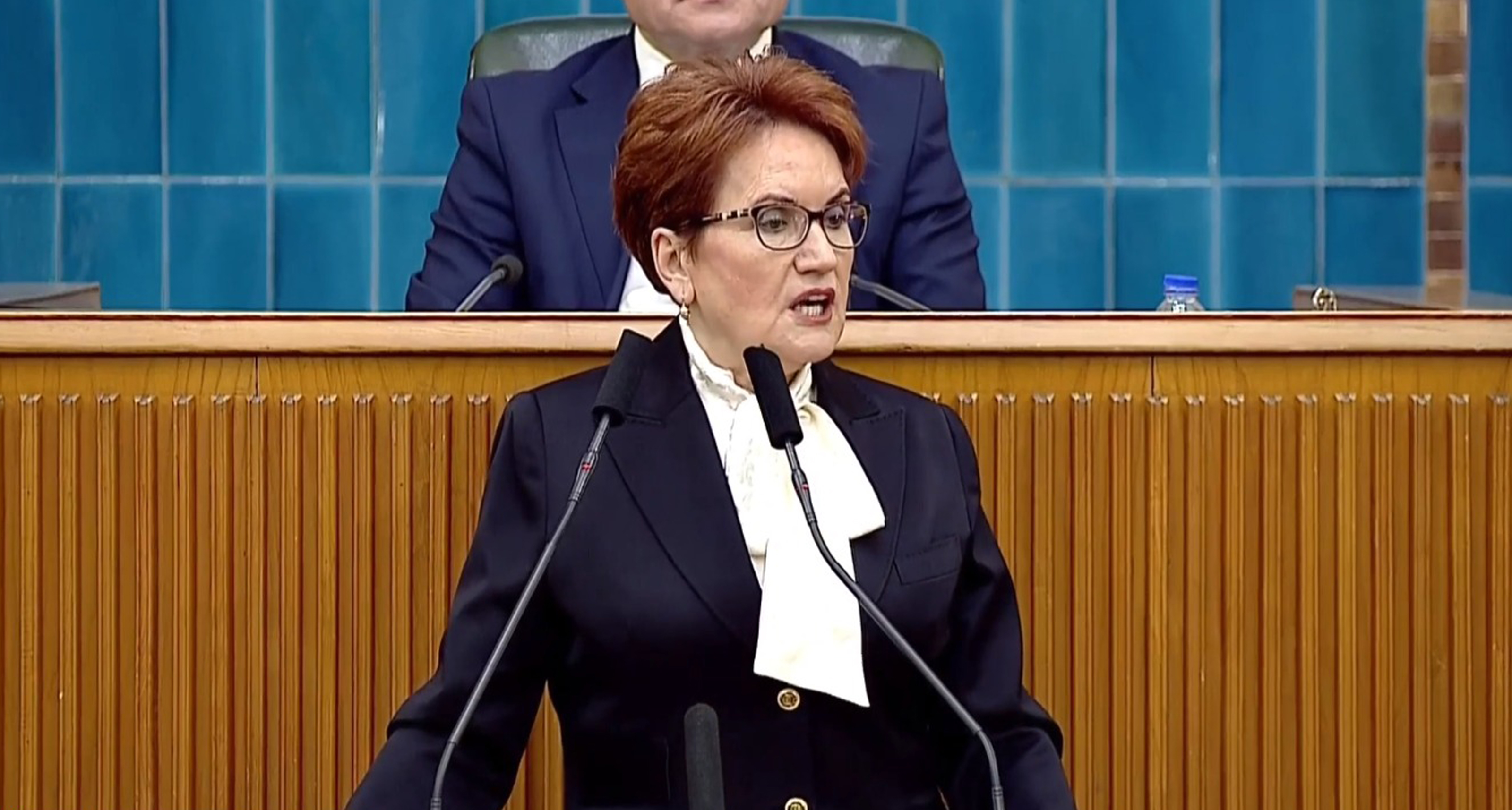 Akşener: Dürüst, açık bir şekilde DEM Parti ile el sıkışın