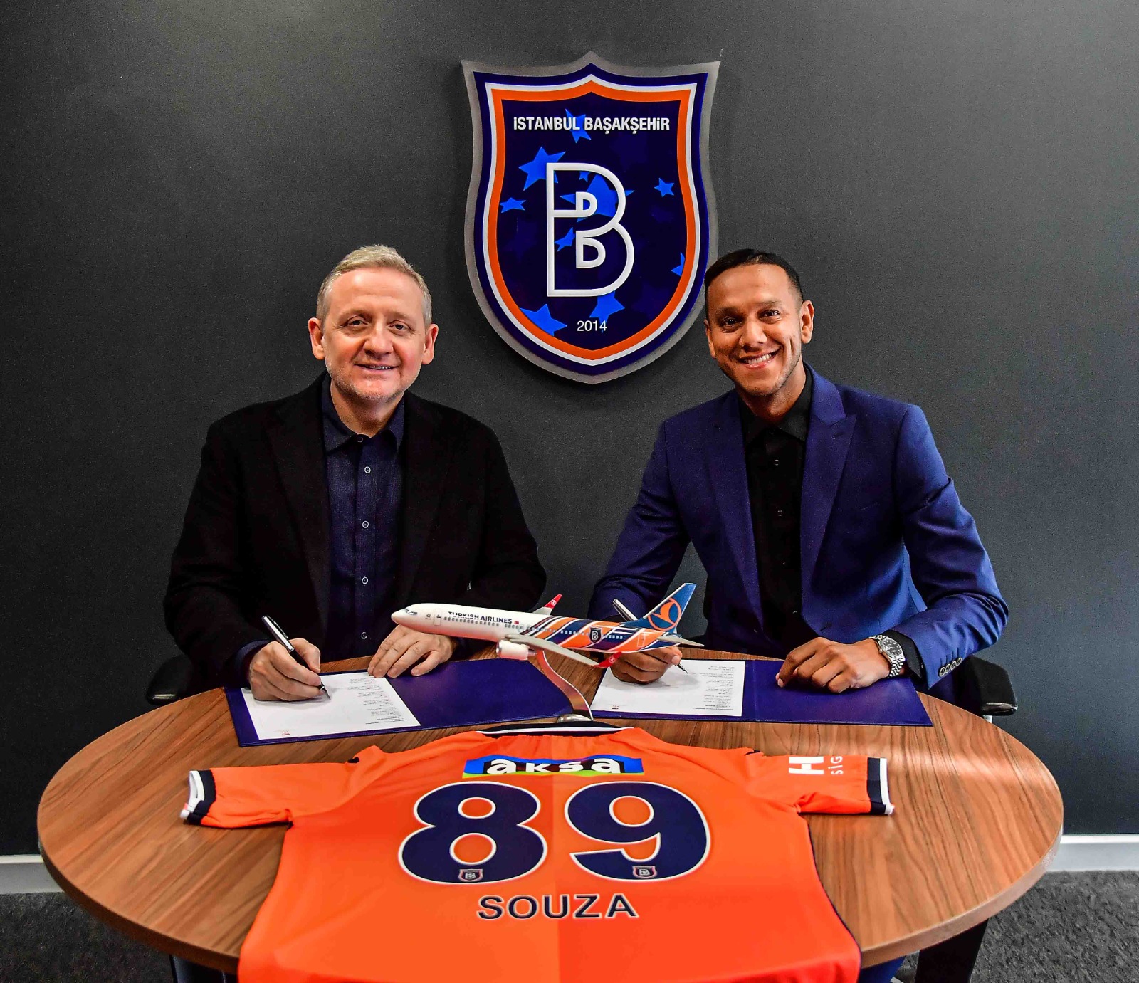 Başakşehir, Josef de Souza ile anlaşmaya vardı 