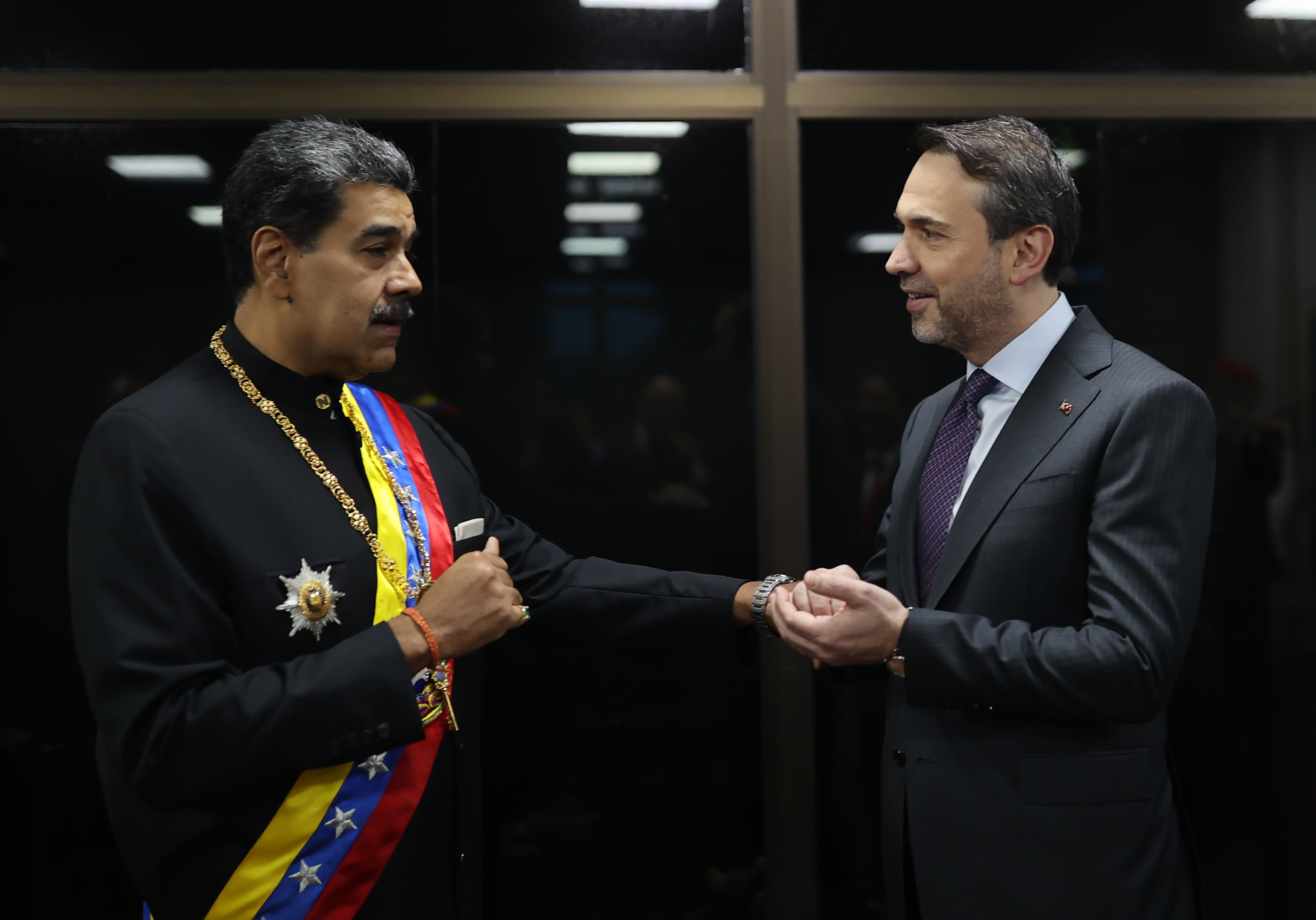 Bakan Bayraktar, Venezuela Devlet Başkanı Maduro ile görüştü