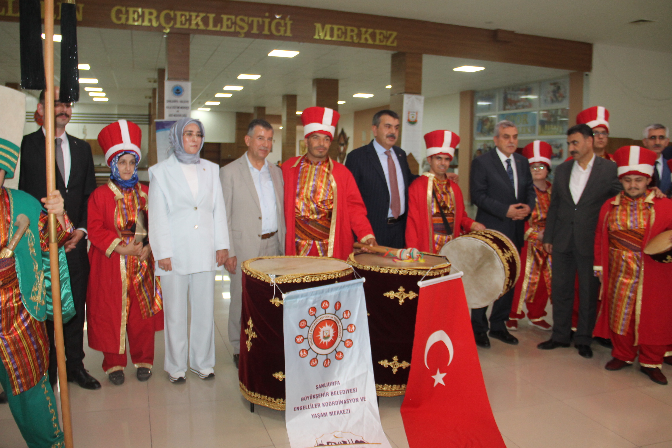 Bakan Tekin: Deprem bölgesinde eğitim- öğretim sorunsuz başlayacak