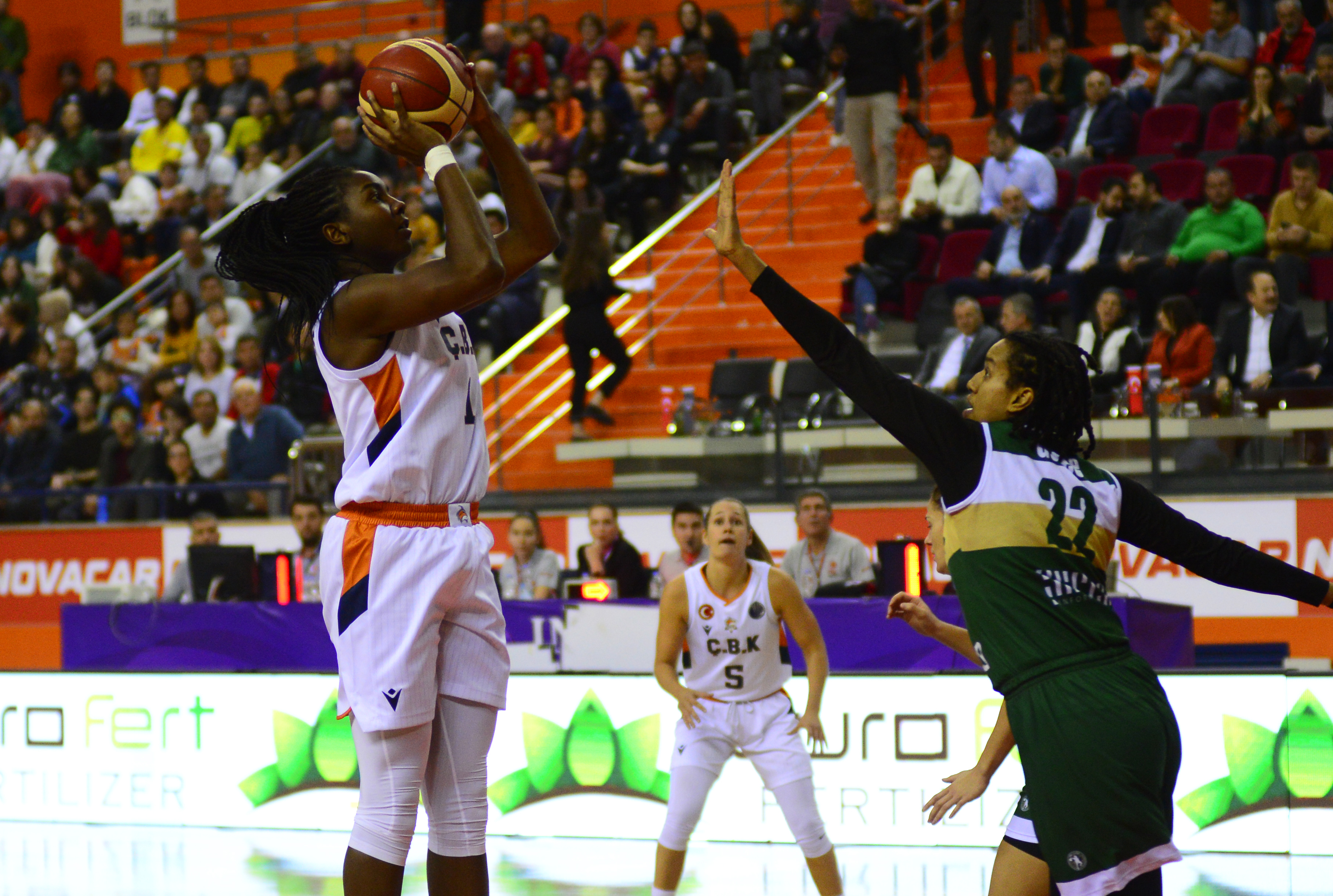 ÇBK Mersin - Serco Unı Gyor: 75-63