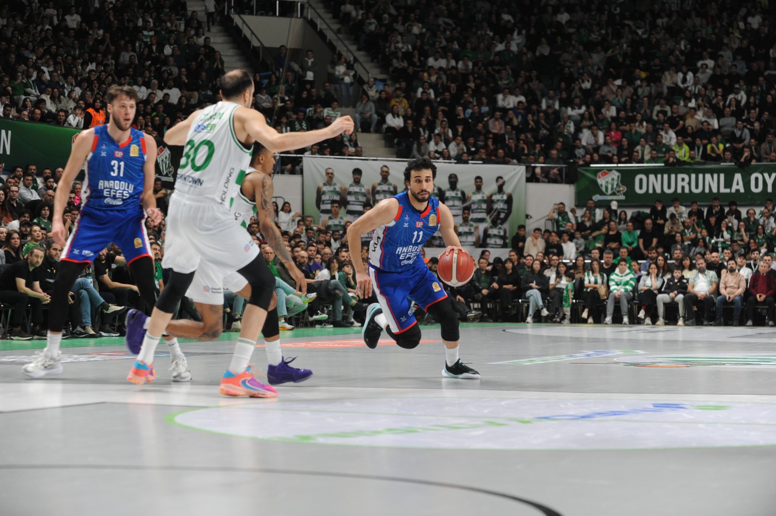 Bursaspor - Anadolu Efes: 73 - 83  