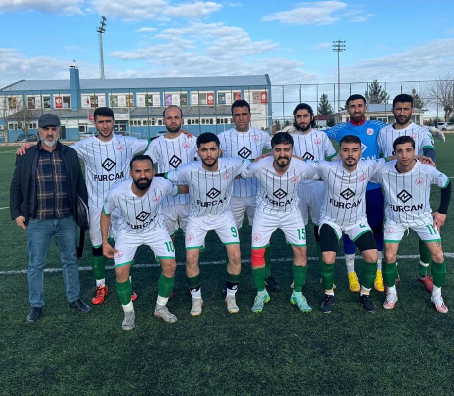 Futbolcuları kaza geçiren Dicle Belediyespor, ligden çekildi