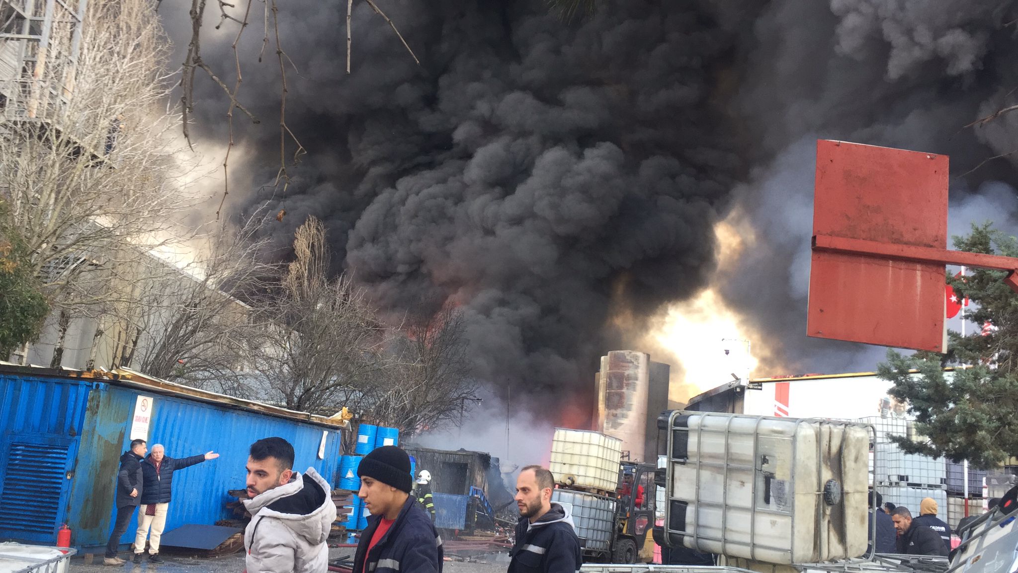 Gebze’de kimya fabrikasında yangın (2)