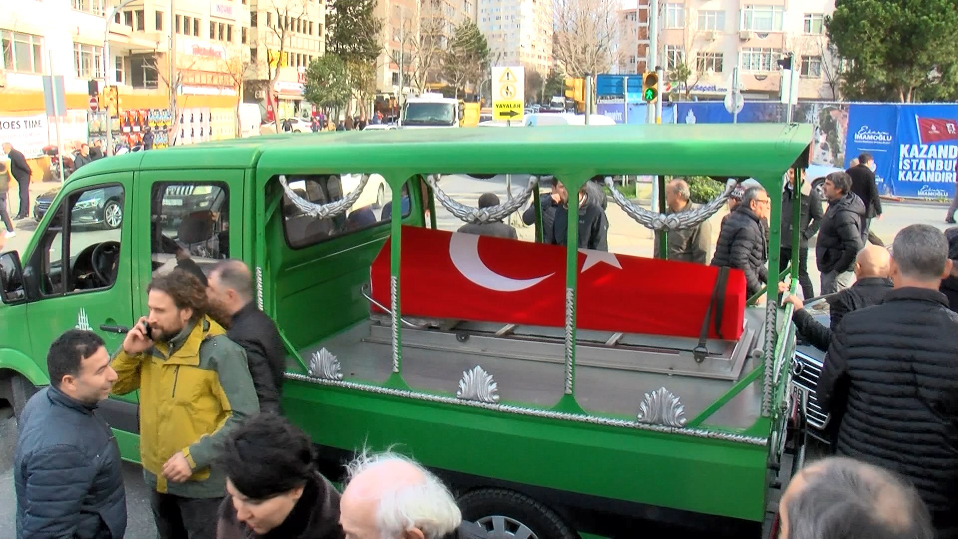 Kılavuz Kaptan Oğuz Kök son yolculuğuna uğurlandı