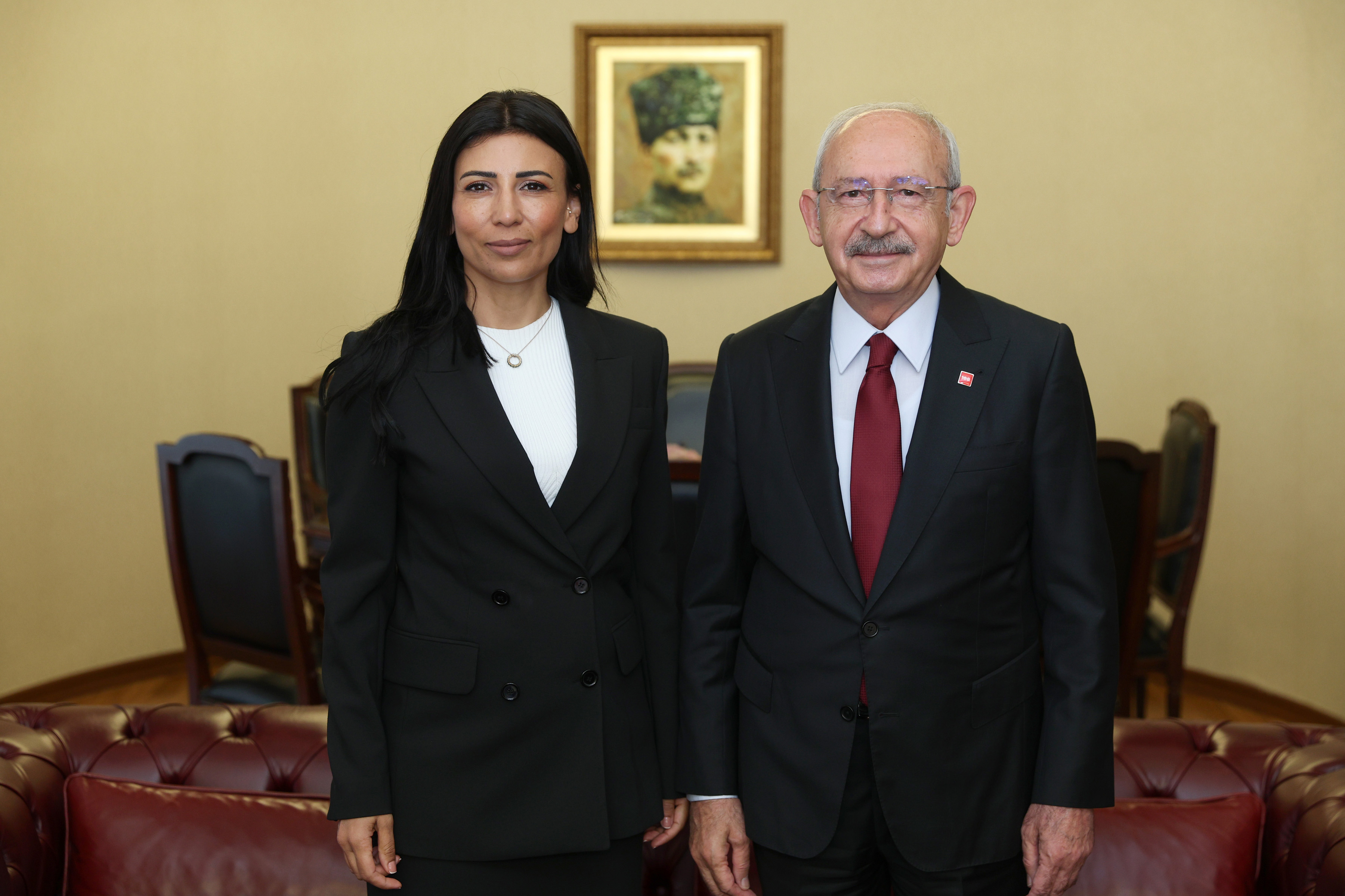 Kılıçdaroğlu, KKTC Meclis Başkanı Yardımcısı Özdenefe ile görüştü