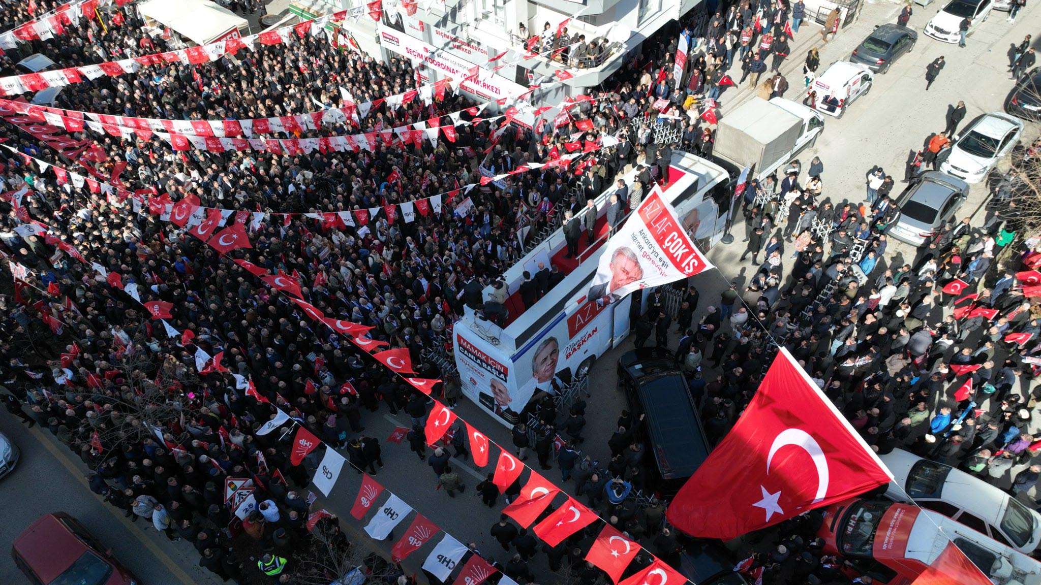 Mansur Yavaş: Halkın parasını çöp projelere yatıramazsınız (2)