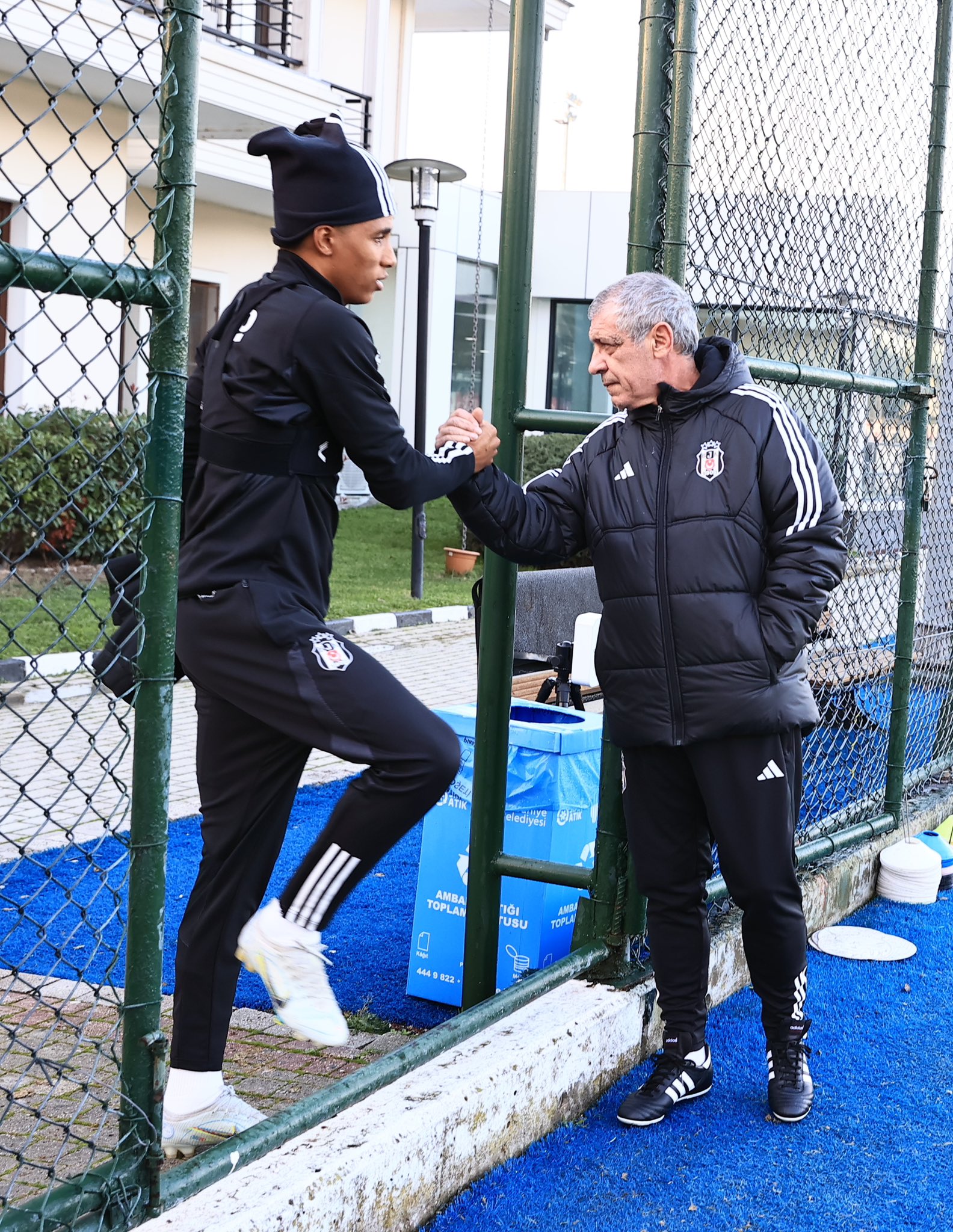 Vincenzo Montella, Beşiktaş idmanını takip etti (FOTOĞRAFLAR)