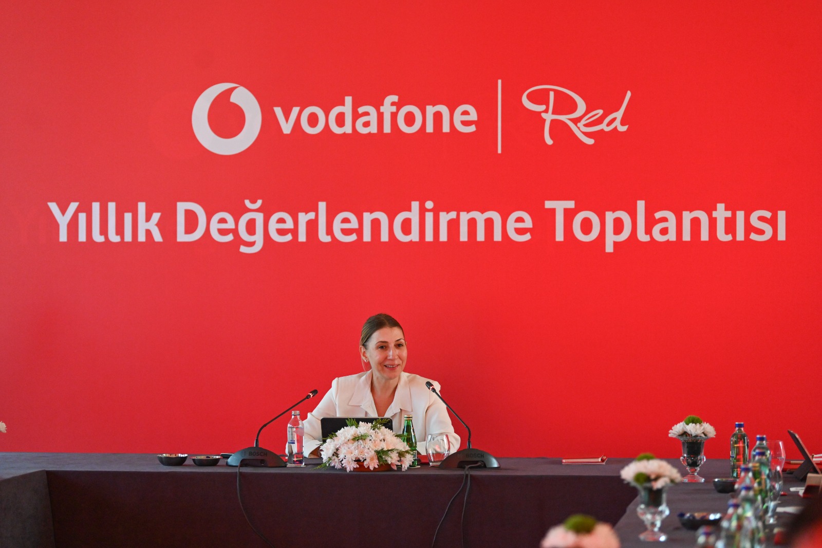 Vodafone kullanıcıları 1 yılda 1,4 milyar TL tasarruf etti 