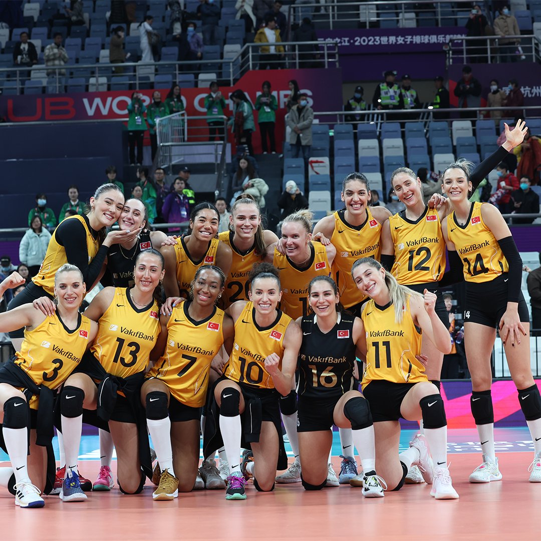 Voleybolda Türk derbisi: Eczacıbaşı Dynavit - VakıfBank